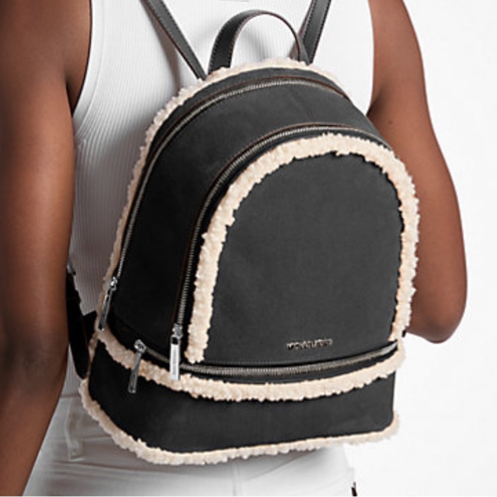 MICHAEL KORS Rhea Medium Suede and Faux Shearling Backpack
Black
NWT - Picture 6 of 16